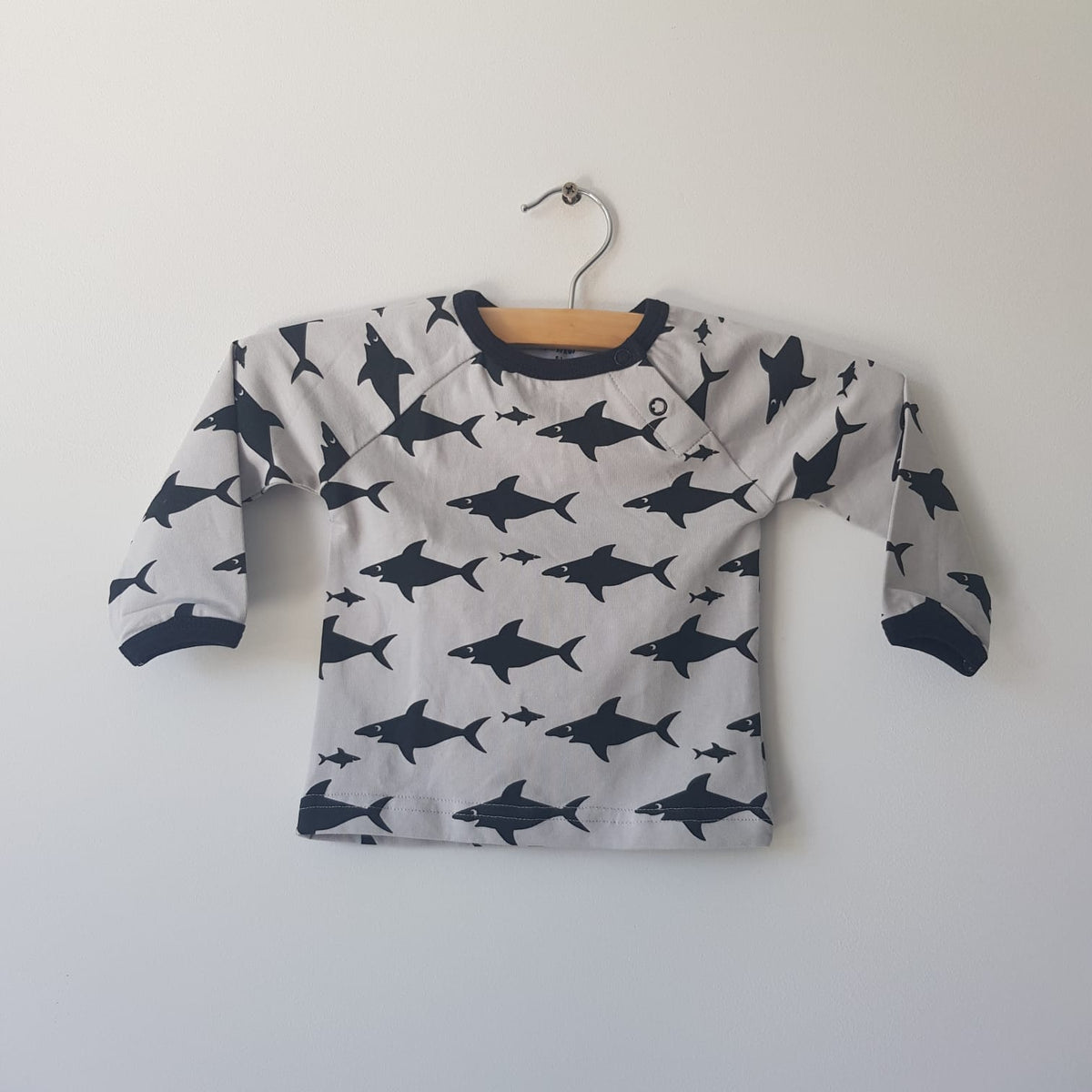 Mini Cirkus - Longsleeve Shark Grey Black Haaien Grijs